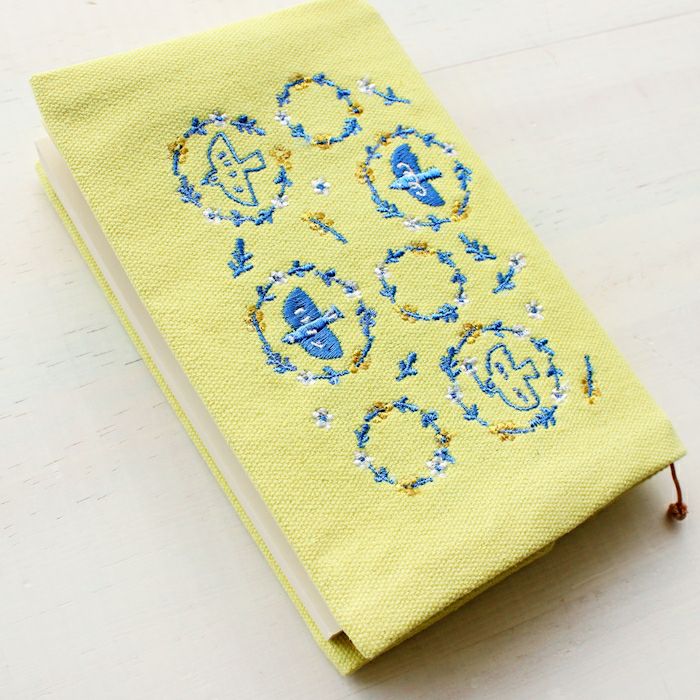 刺繍ﾌﾞｯｸｶﾊﾞｰ 青い鳥 HONTOWATASHI | 古川紙工公式オンラインショップ