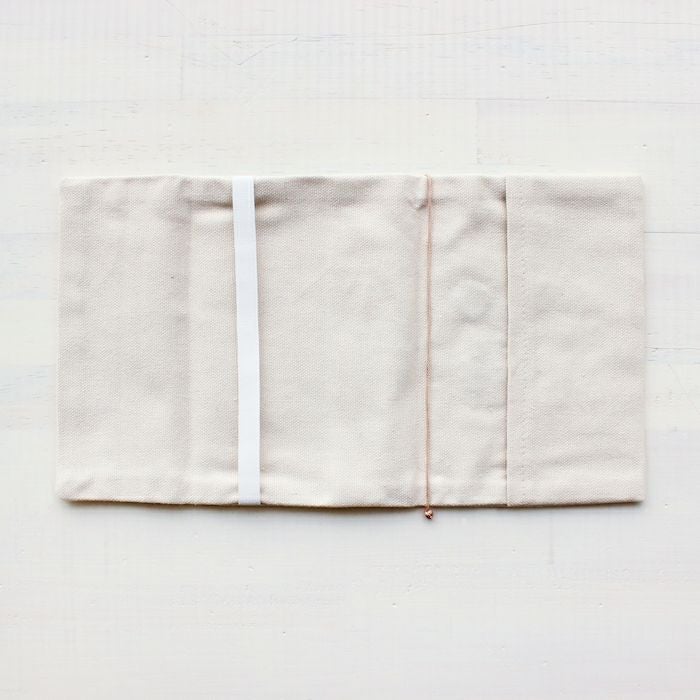 刺繍ﾌﾞｯｸｶﾊﾞｰ 青い花 HONTOWATASHI